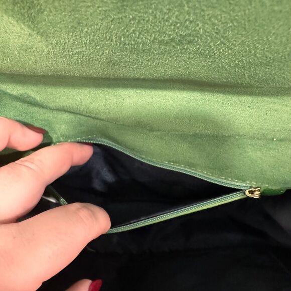 Steve Madden Kelly Green Purse Chain Shoulder Bag Faux Suede Flip Top Gold Quilt - Picture 11 of 11